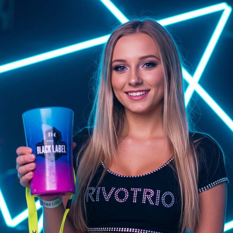 mulher-black-label-01-ai1